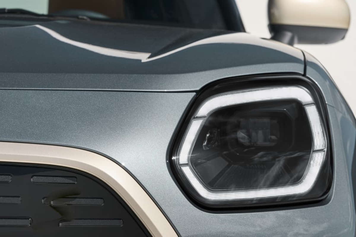 Mini Countryman Electric Headlight