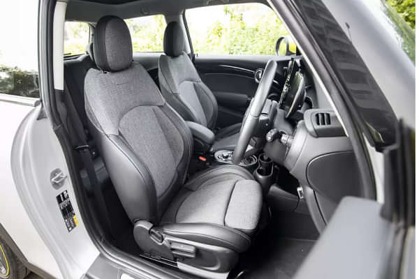 Mini 3-Door Cooper SE 2022-2025 Front Row Seats
