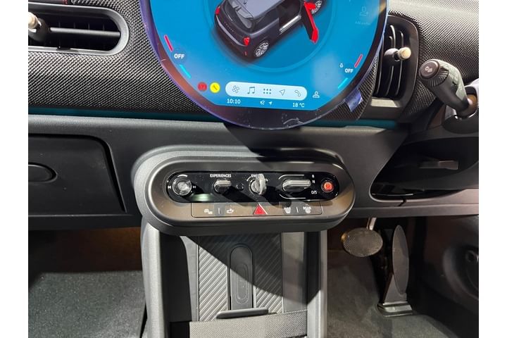 Mini Cooper Infotainment System