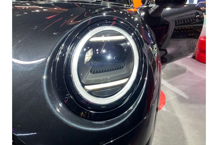 Mini Cooper Headlight