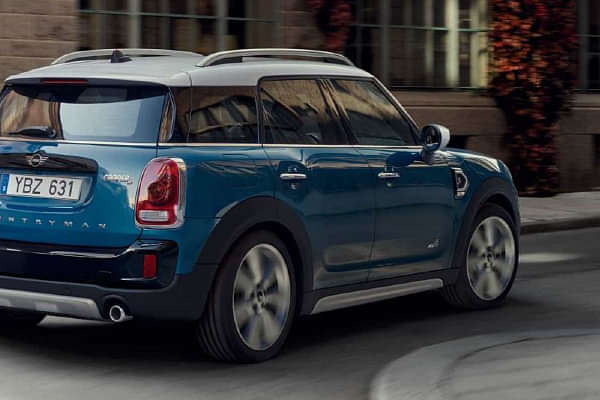 Mini Countryman Left Rear Three Quarter