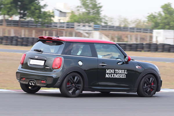 Mini JCW 2019-2021 Rear Profile