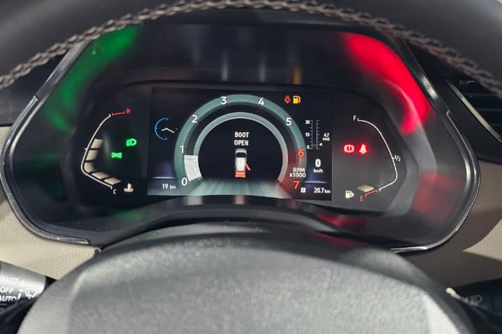 Nissan Gravite Instrument Cluster