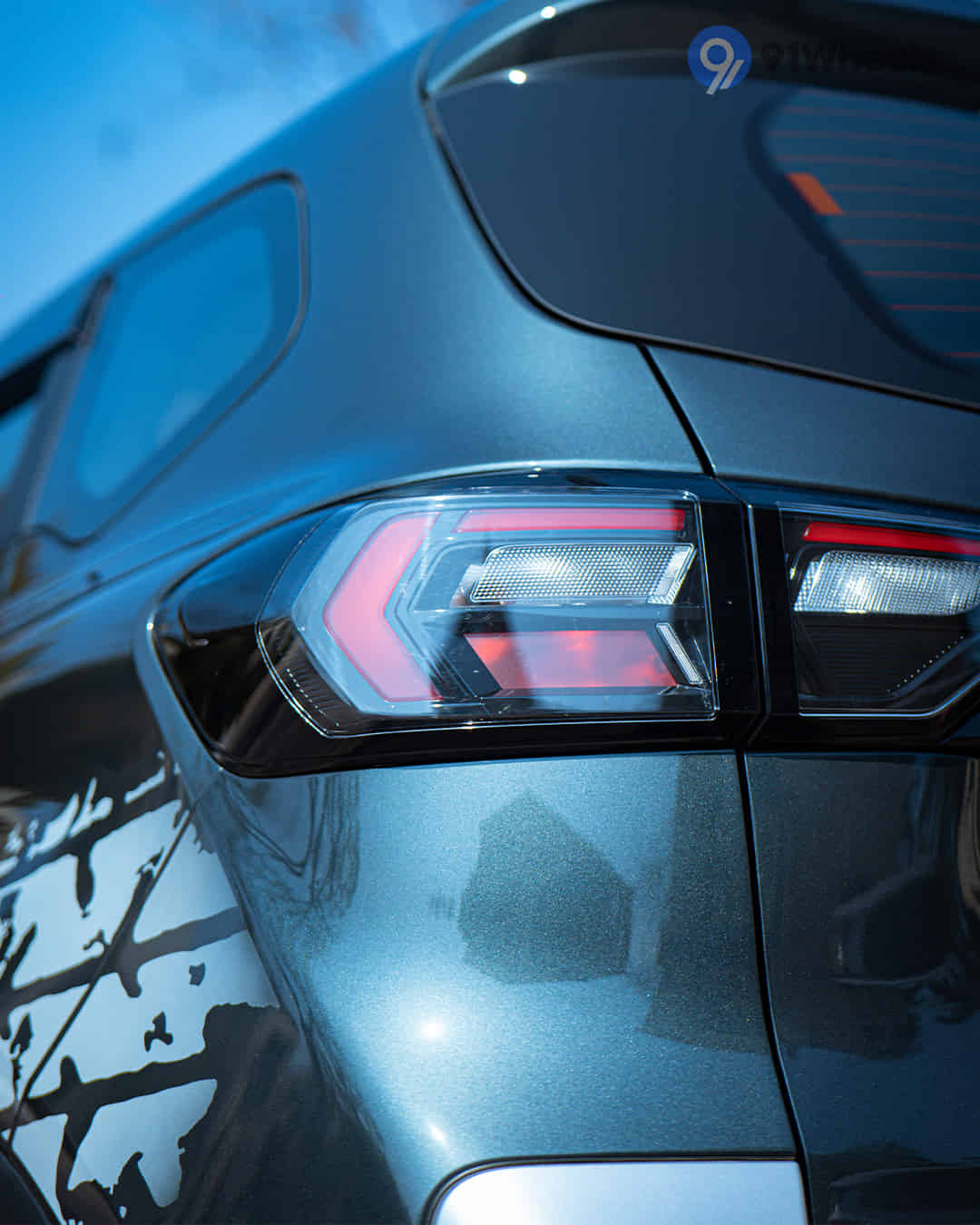 Tail Light / Tail Lamp