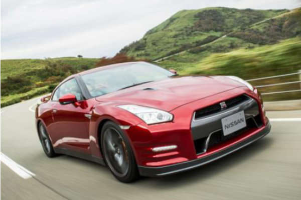 Nissan GTR Front Profile