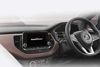 Nissan Kicks XV Premium Turbo Petrol CVT Steering Wheel