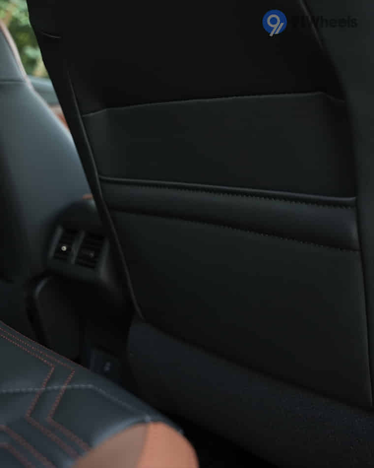 Seats & Cabin Comfort - 7