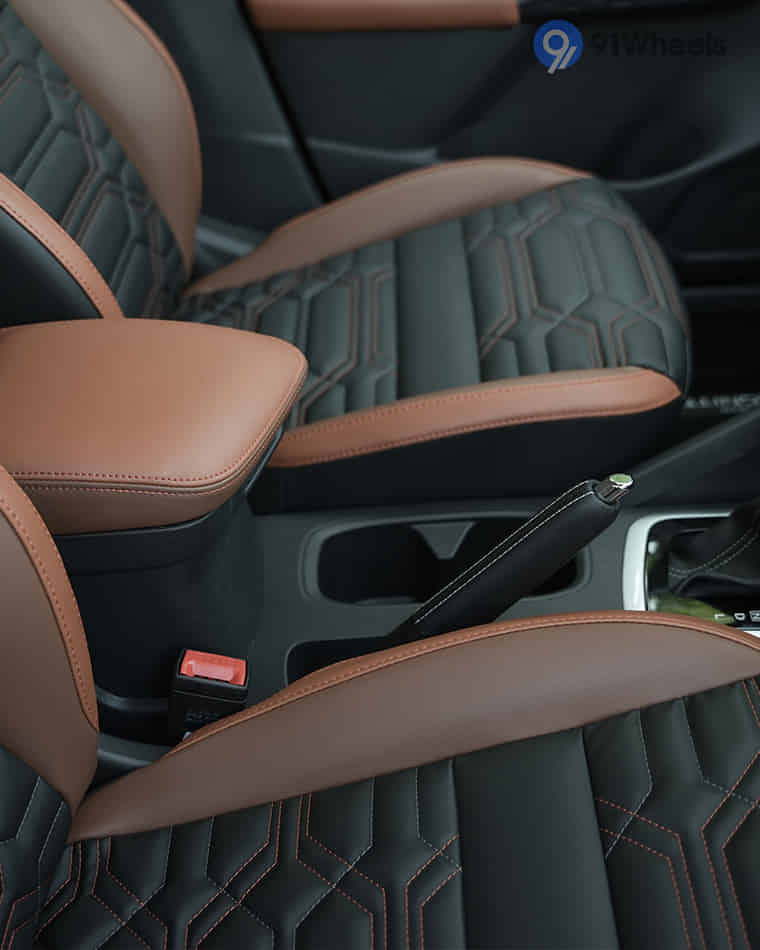 Seats & Cabin Comfort - 3