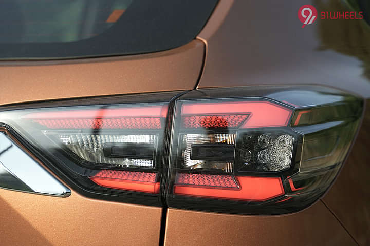 Nissan Magnite Tail Light/Tail Lamp