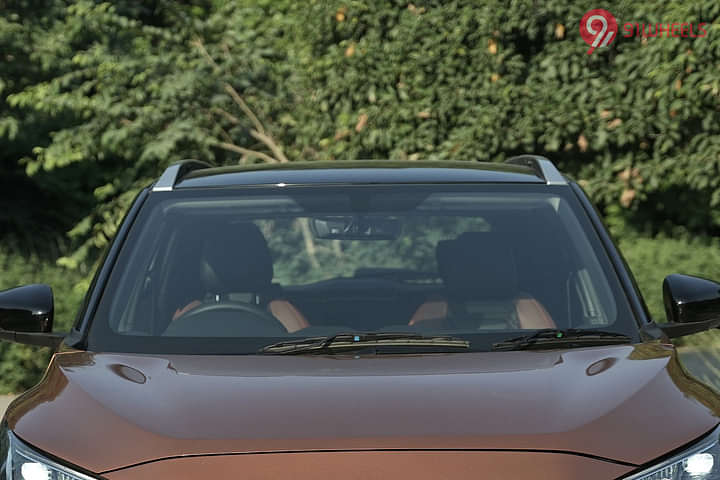 Nissan Magnite Front Windshield/Windscreen