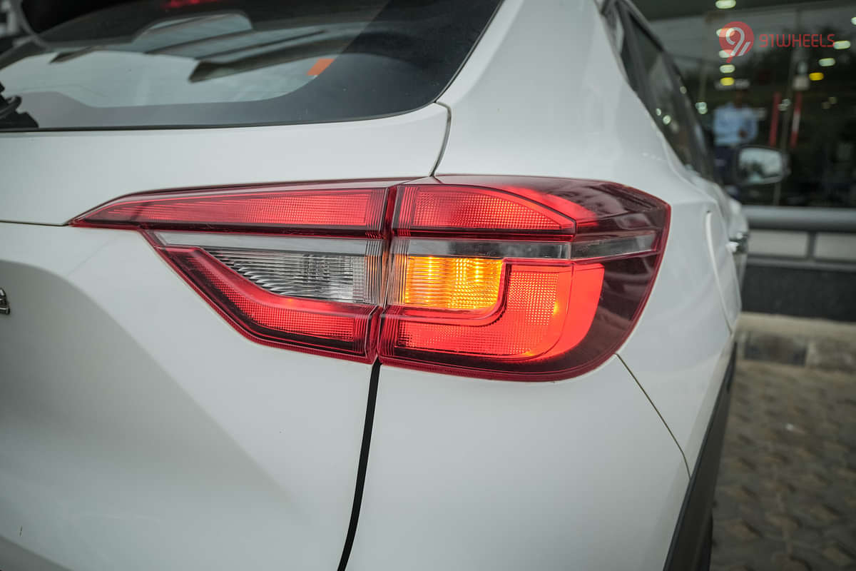 Nissan Magnite Tail Light/Tail Lamp