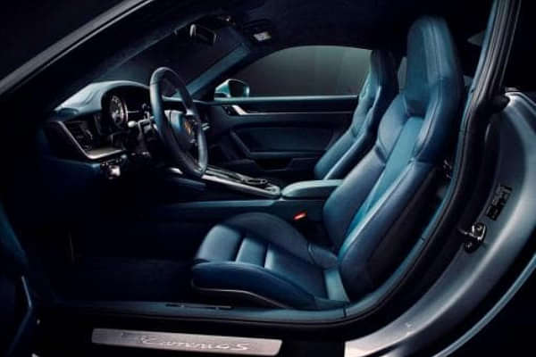 Porsche 911 Front Row Seats