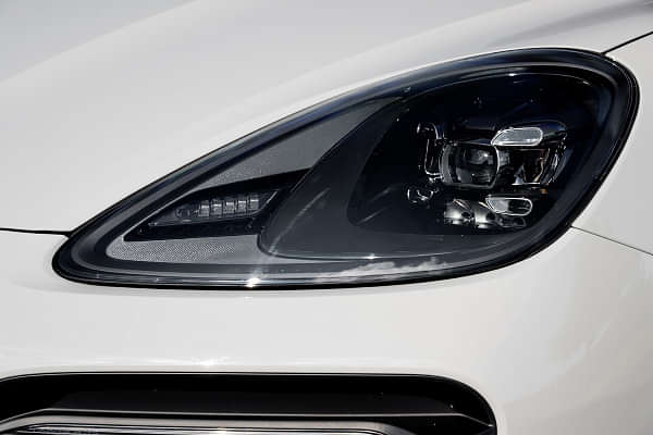 Porsche Cayenne Coupe Headlight