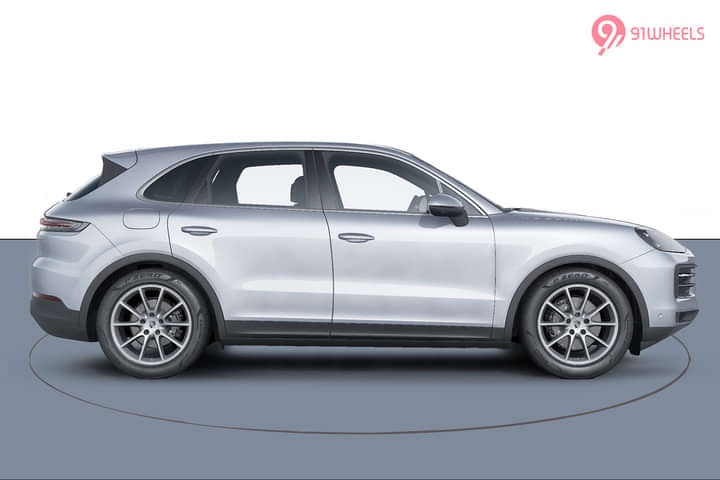Porsche Cayenne Right Side View
