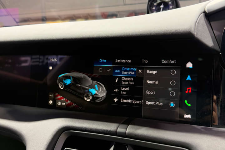 Porsche Taycan Infotainment System
