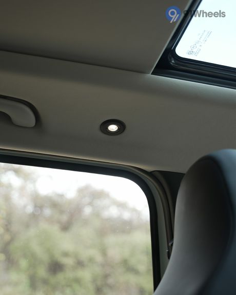 Duster Rear Row Roof Mounted Cabin Lamps