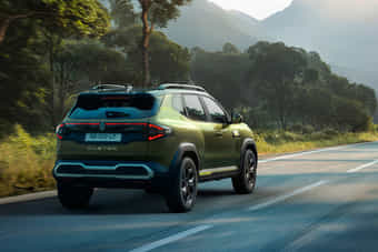 Renault Duster Right Rear Three Quarter Renault Duster Right Rear Three Quarter