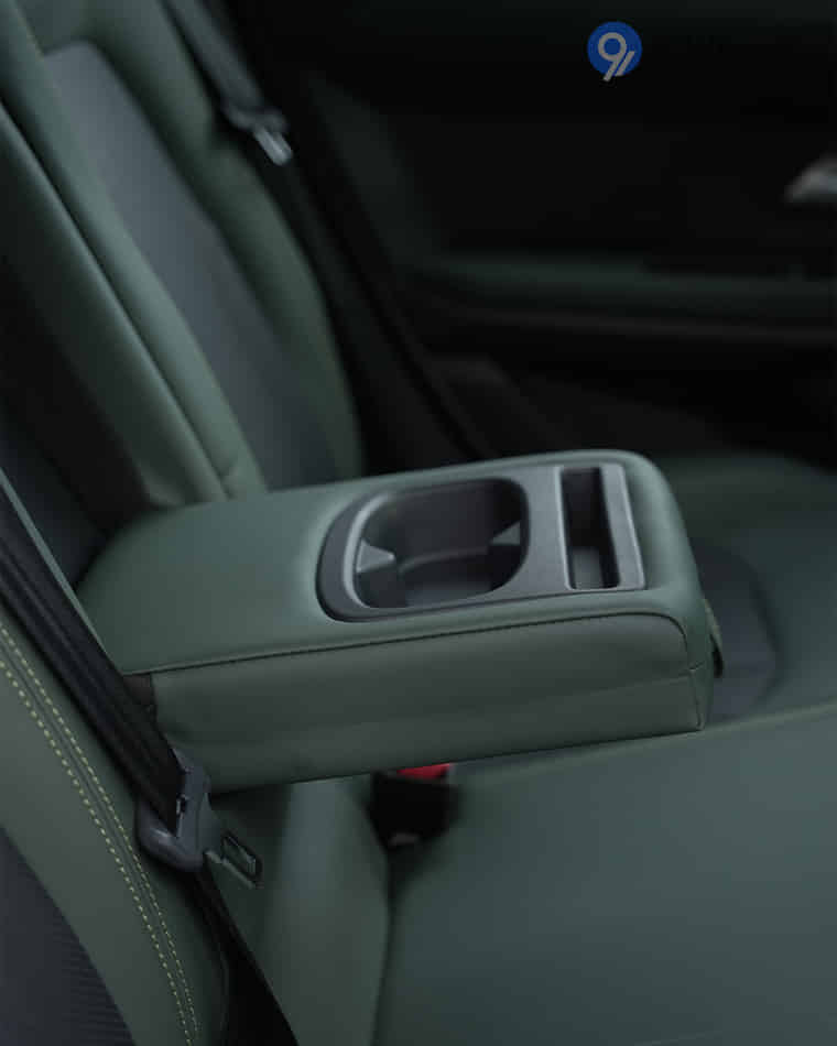 Seats & Cabin Comfort - 2