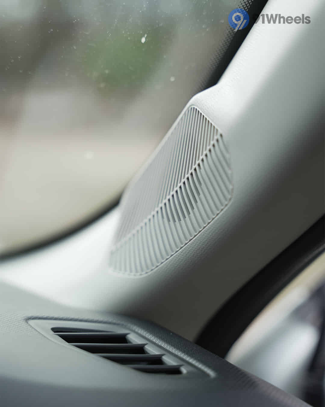 Right Side Air Vents