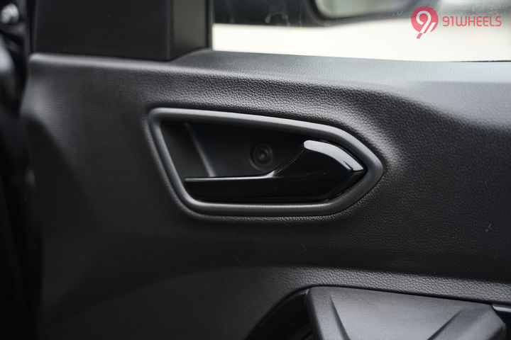 Renault Kiger 2021-2025 Rear Door Handle