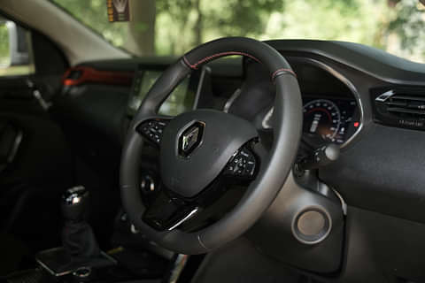Renault Kiger RXE 1.0L Energy MT Steering Wheel Image