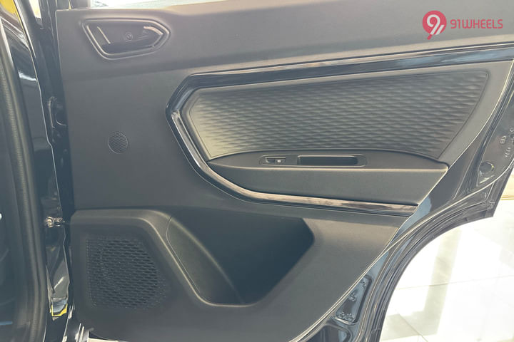 Renault Kiger 2021-2025 Driver Side Door Pad Handle