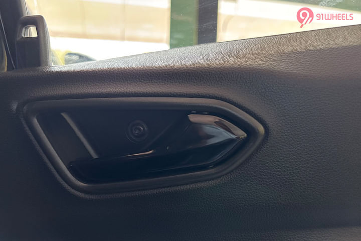 Renault Kiger 2021-2025 Rear Door Pad Handle