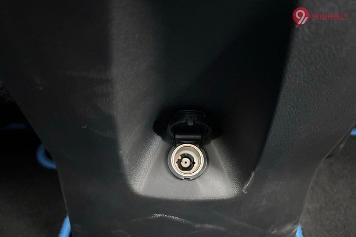 Renault Kiger 2021-2025 Rear Row Charging Point