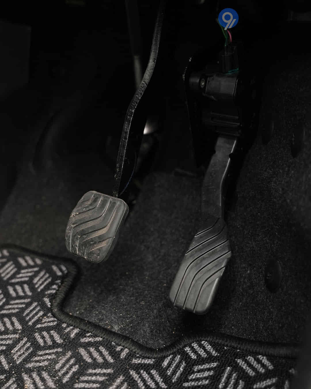 Pedals / Foot Controls