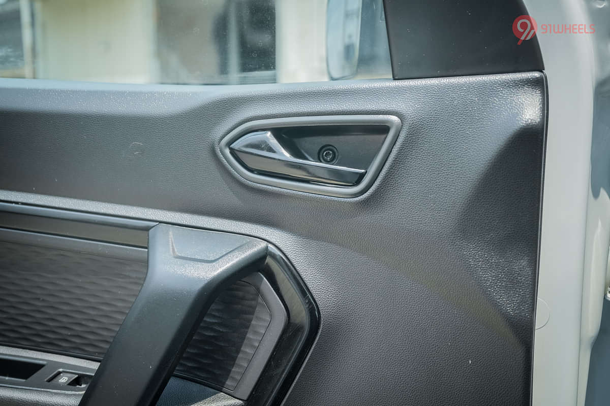 Renault Kiger Driver Side Door Pad Handle