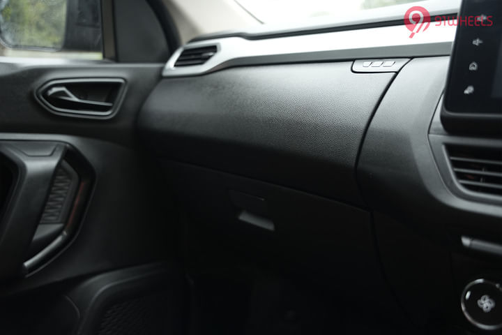 Renault Kiger 2021-2025 Front Passenger Airbag