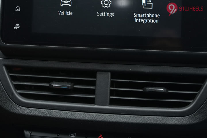 Renault Kiger 2021-2025 Front Centre Air Vents