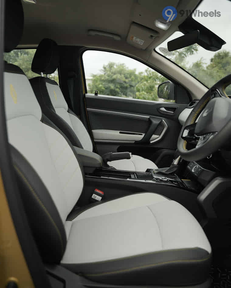 Seats & Cabin Comfort - 3