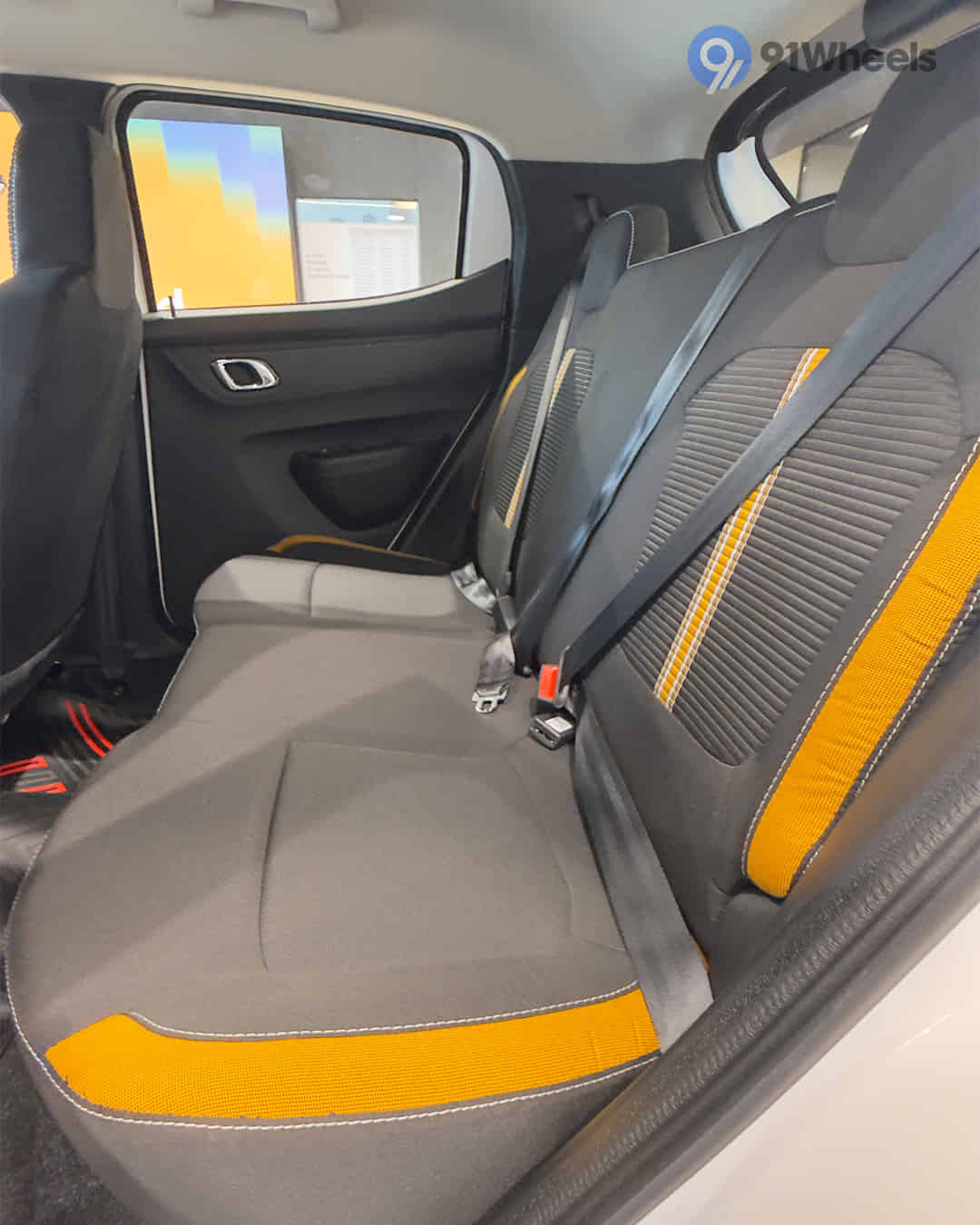 Rear Seats Rear Seats