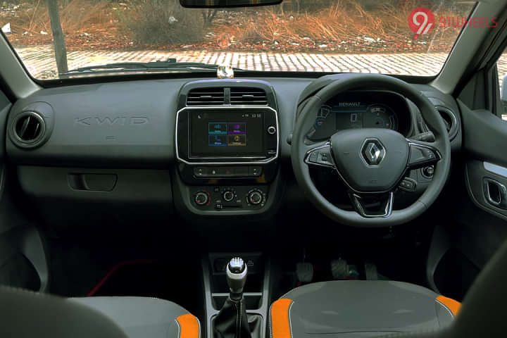 Renault Kwid Dashboard