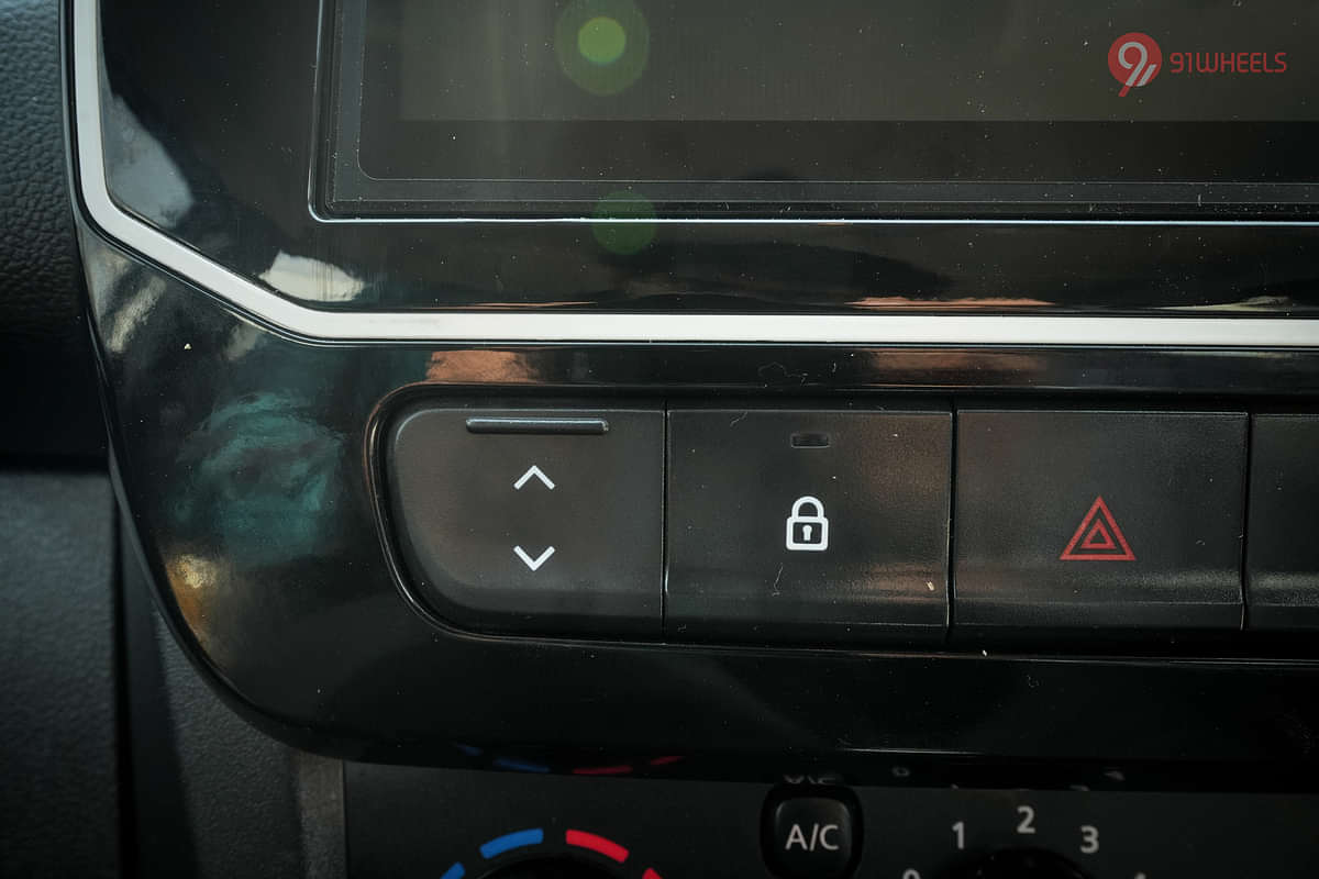 Renault Kwid Dashboard Switches