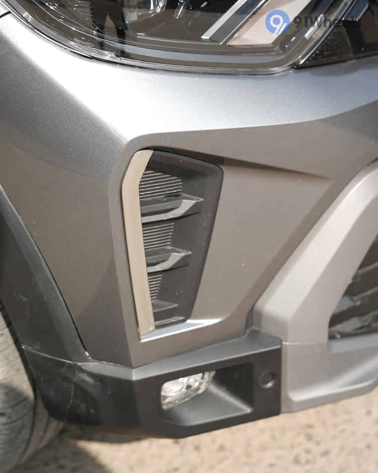 Headlights & Tail-lights - 4