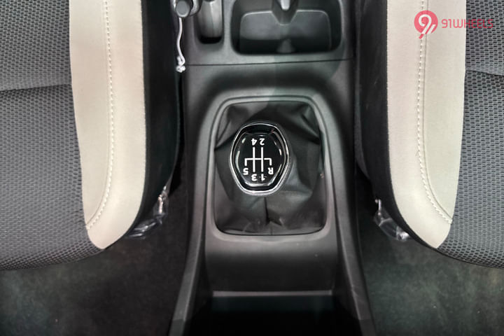 Renault Triber 2020-2025 Gear Shifter/Gear Shifter Stalk