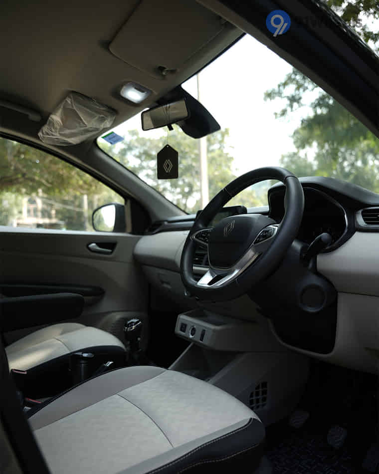 Dashboard & Front Cabin - 1