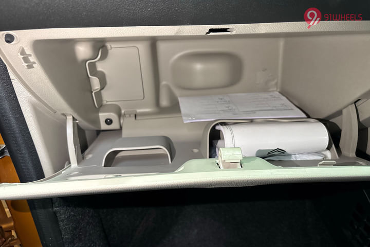 Renault Triber 2020-2025 Glove Box