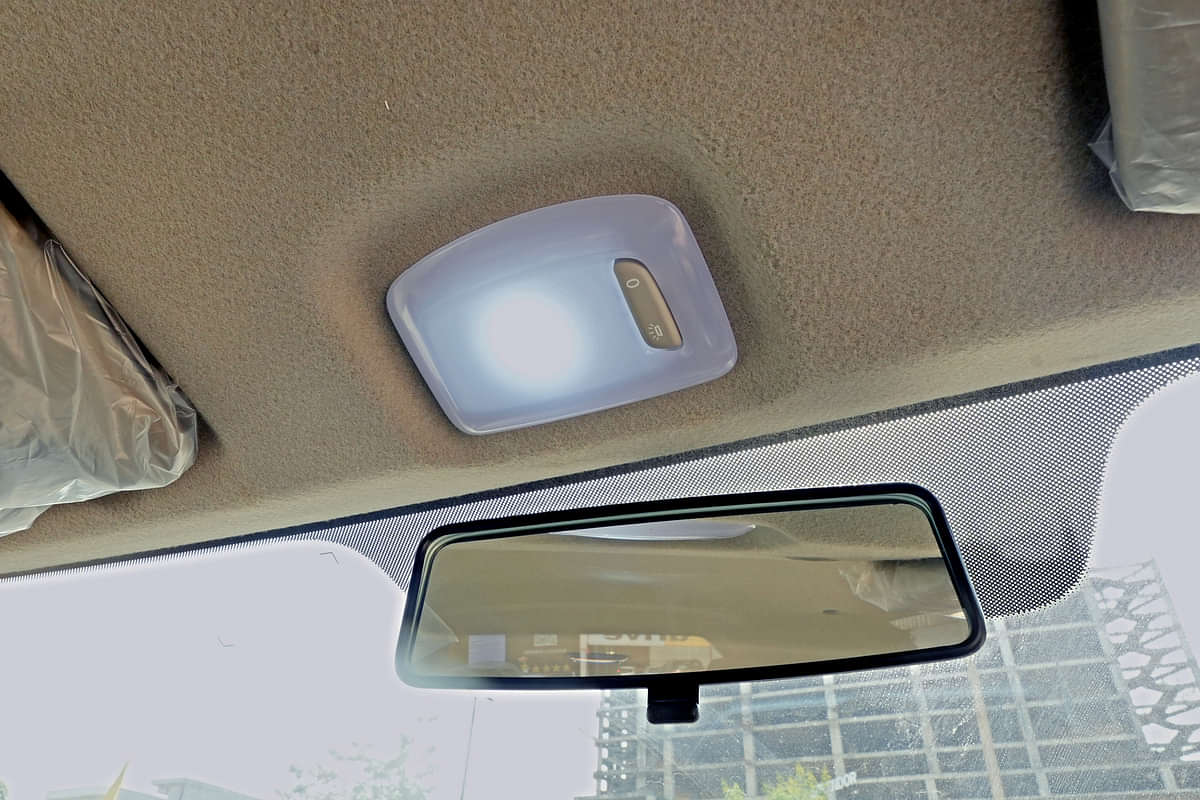 Renault Triber Roof Mounted Controls/Sunroof & Cabin Light Controls