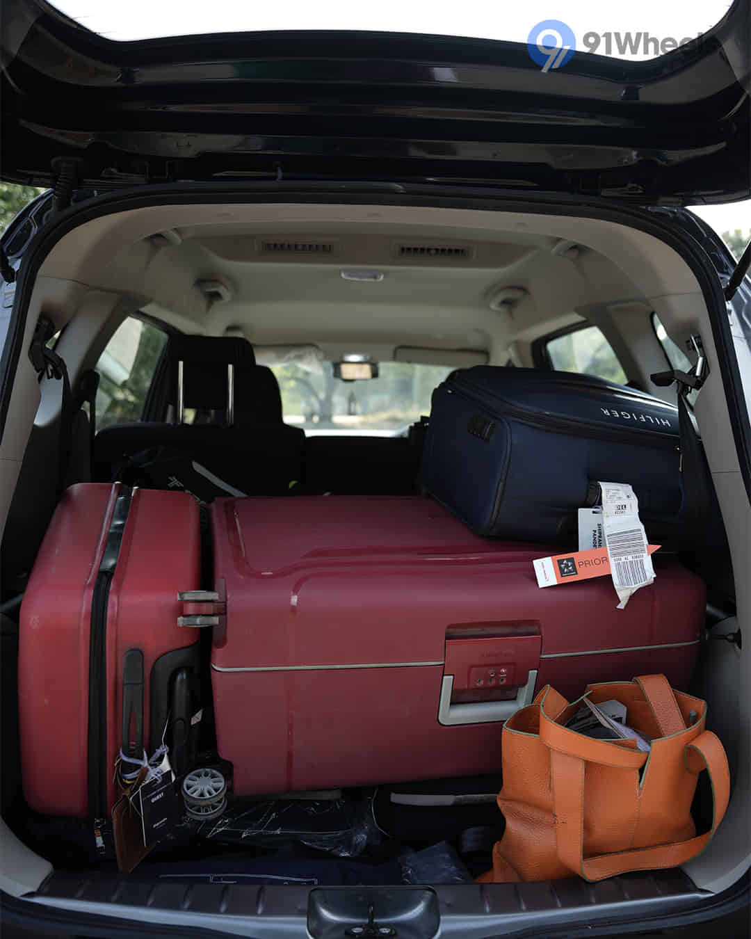 Bootspace with Luggage