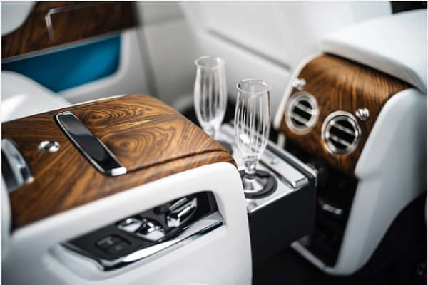 Rolls-Royce Cullinan Rear Row Centre Arm Rest