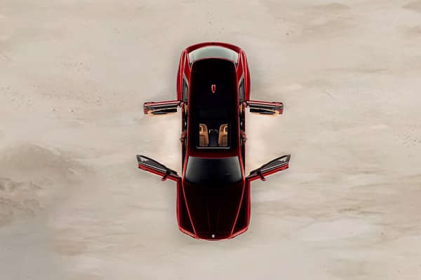 Rolls-Royce Cullinan Car Roof