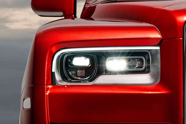 Rolls-Royce Cullinan Headlight