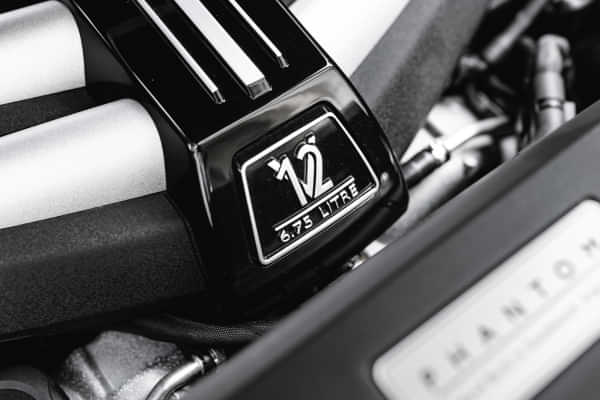 Rolls-Royce Phantom Engine Shot Rolls-Royce Phantom Engine Shot
