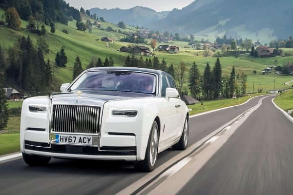 Rolls-Royce Phantom Left Front Three Quarter