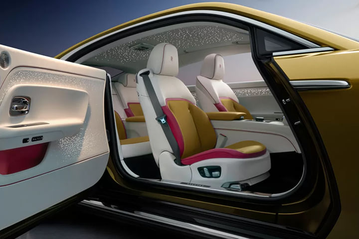 Rolls-Royce Spectre Front Row Seats