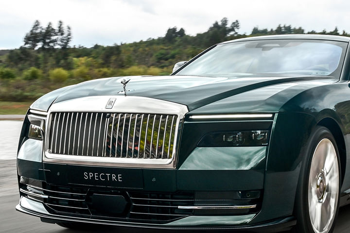 Rolls-Royce Spectre Grille
