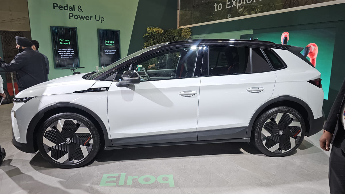 Skoda Elroq Left Side View